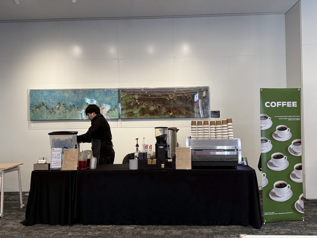 b2b9811e962f482ea6de978c3fb7d3d0_1783586609_1827.jpg